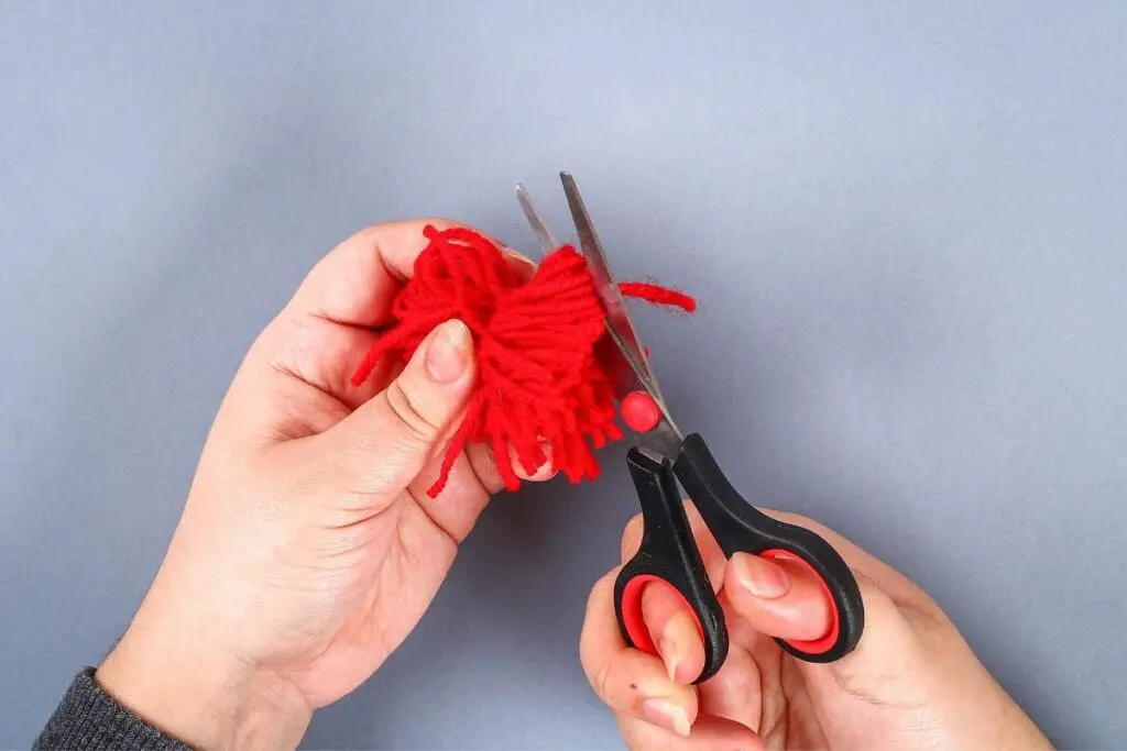 How To Make PomPoms Kitty Baby Love