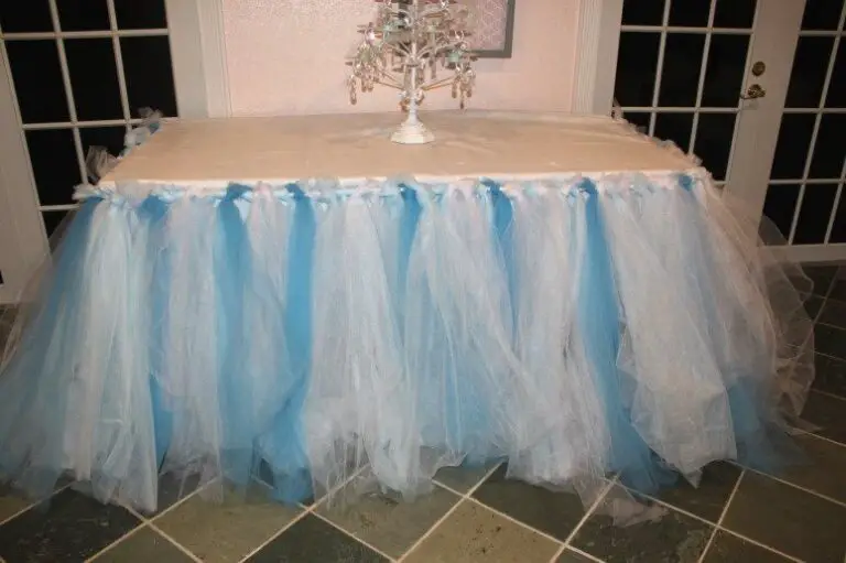 10 DIY Tulle Table Skirts